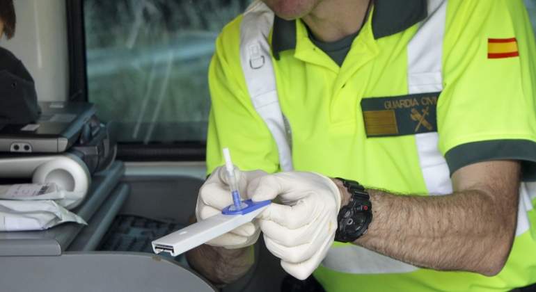 Barcelona: Un conductor da positivo en todas las drogas que detecta la  prueba de la DGT