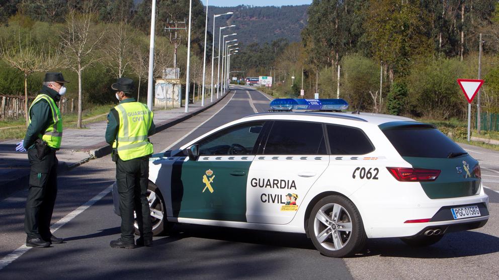 AUGC Guardia Civil 🇪🇸 on X: Tener que sujetar el techo del